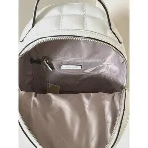 New Michael Kors Sheila Medium Backpack Quilted Optic White Sheila Medium Logo Backpack | Michael Kors [US] main image 3